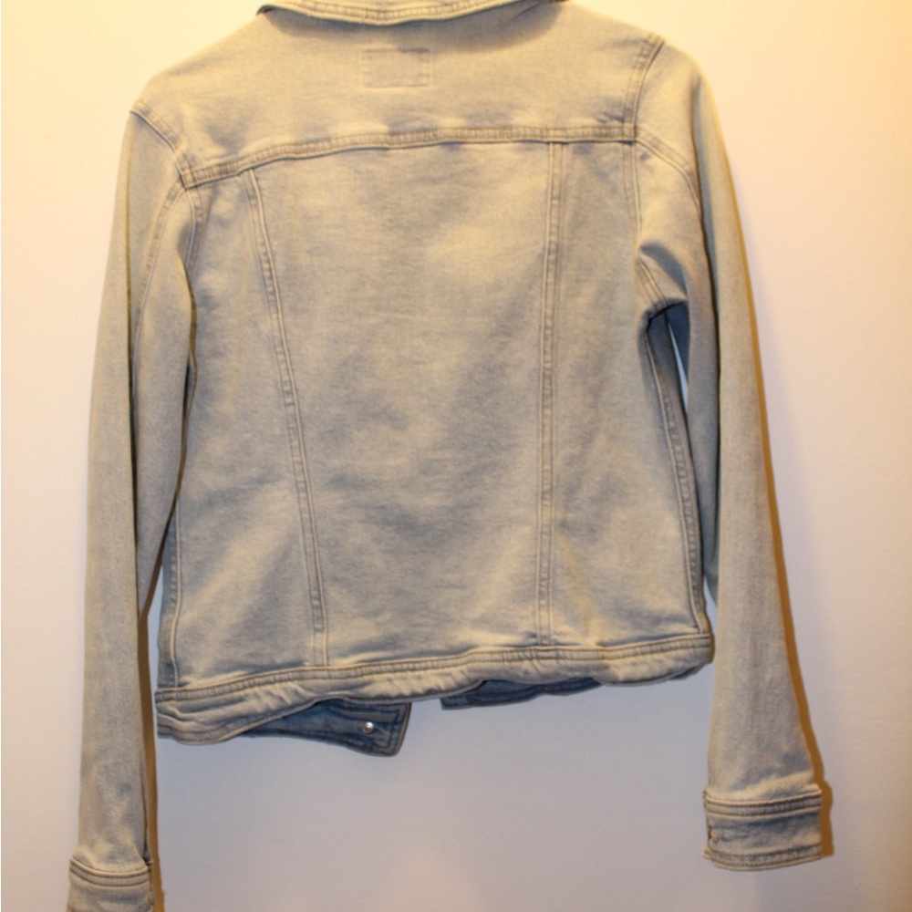 Universal Thread Light Blue Jean Jacket - Picture 2 of 3